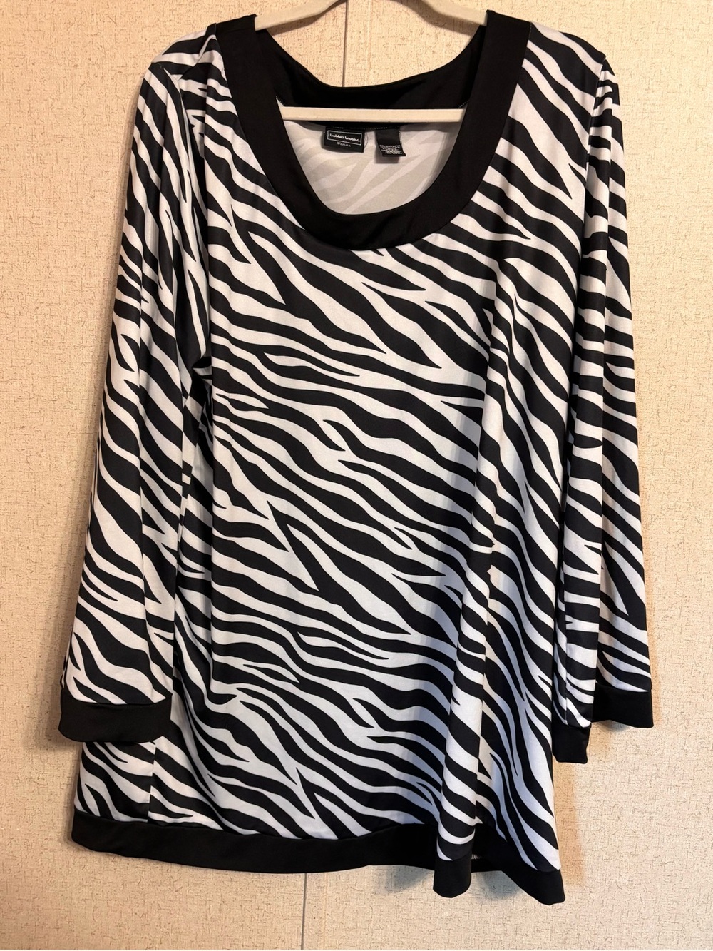 Bobbie Brooks Black & White Zebra-Print Long Sleeve Top 2XL